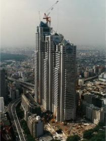新宿パークタワー完成間近 (1993年頃)