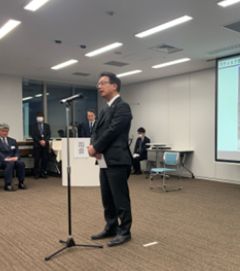 受賞式での穴水社長スピーチ