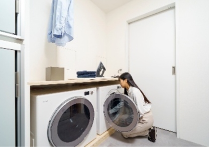 ①ガス衣類乾燥機「乾太くん」設置のランドリールーム